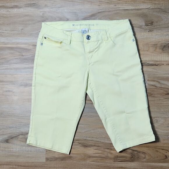 🔺️Celebrity Pink Yellow Bermuda Shorts Size 7/29 - Picture 1 of 9